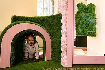 Kriechtunnel für Kleinkinder in der "Play Gallery"