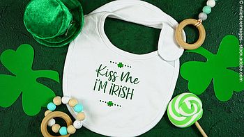 Babylätzchen mit dem Spruch "Kiss me - I'm Irish"