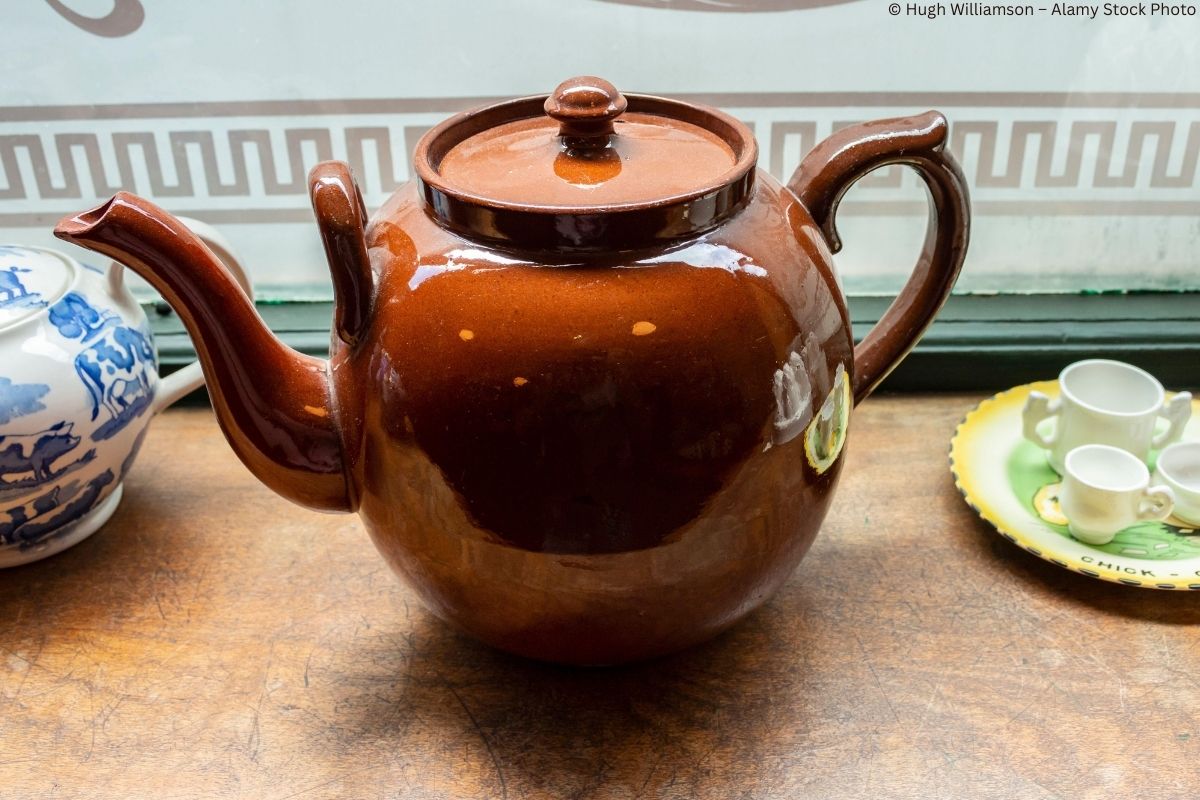 Die Brown Betty: Heiß geliebte Teekanne