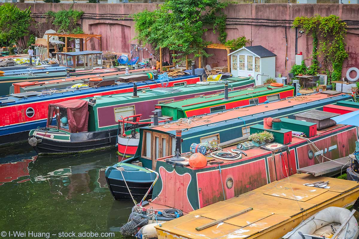 Vom Lastkahn zum Freizeitboot: die typisch britischen „narrowboats“