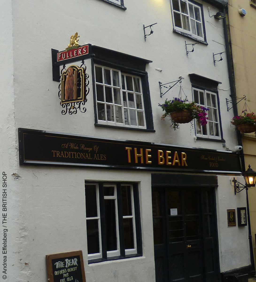 Außenansicht vom Pub "The Bear" in Oxford