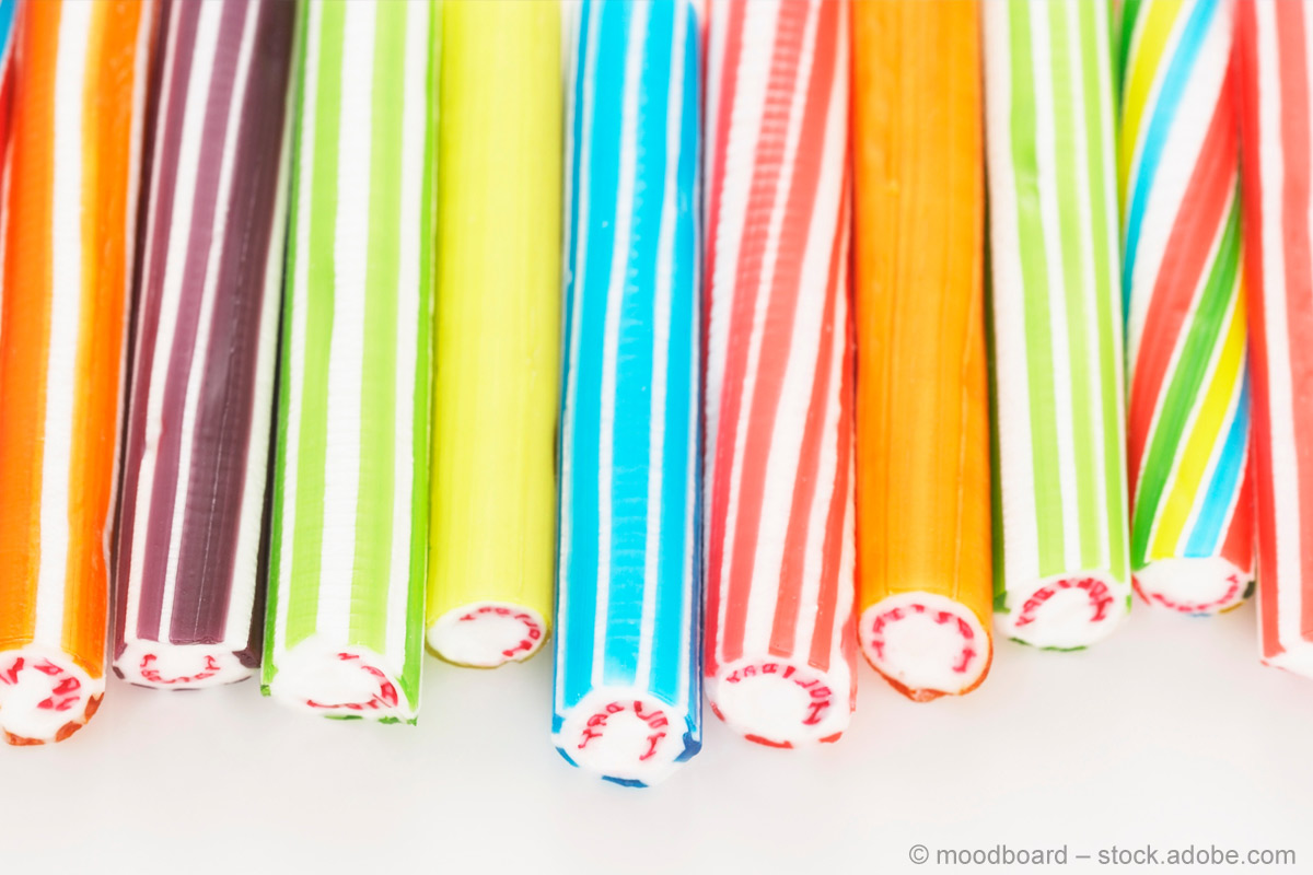 Bunte Zuckerstangen, die im Englischen "rock" heißen